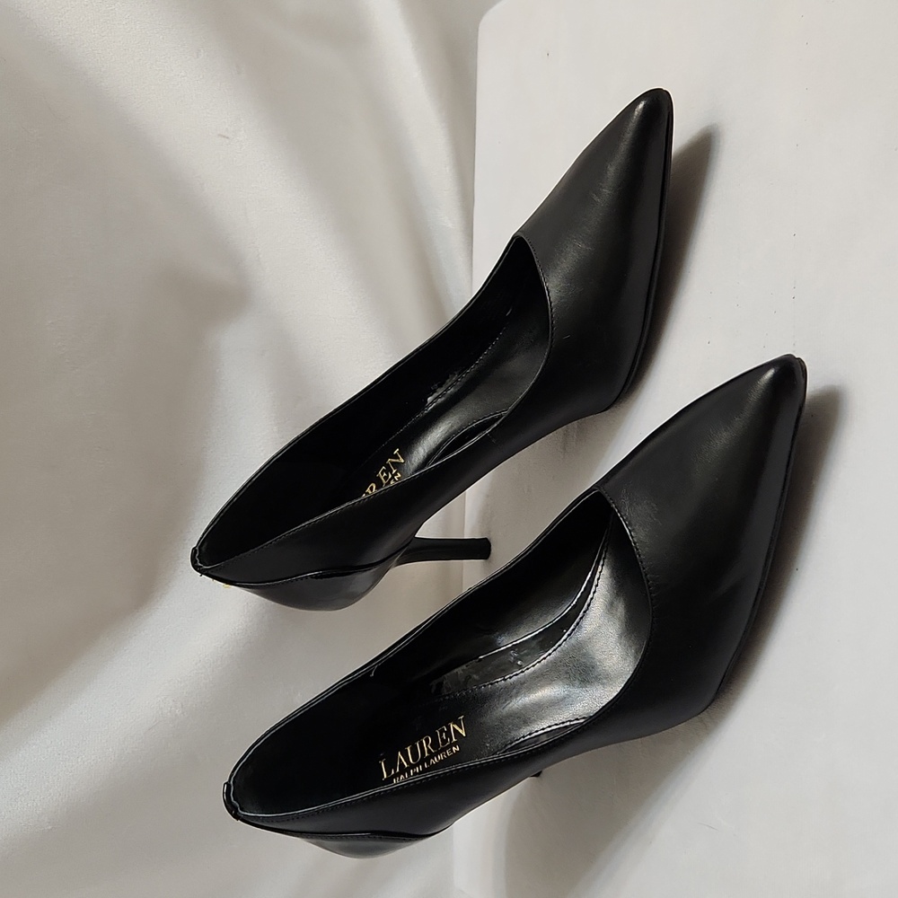 Ralph Lauren Livie Black Leather Pumps (W Size 7.5) - Picture 2 of 16